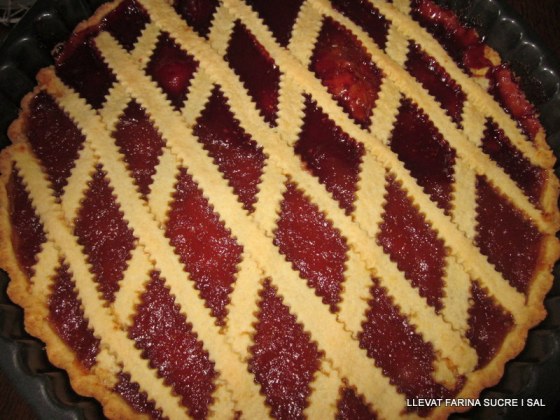 Crostata de gerds y figues i barquetes d'amanida amb ceba tendra 006
