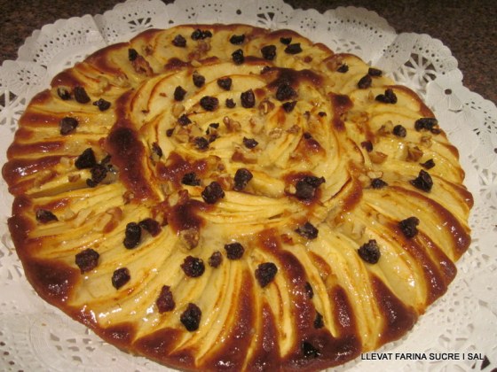 cor de patata i pastís de poma amb nou i panses 013